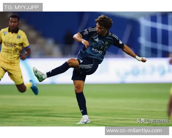 菲利克斯谈与C罗合作感受：轻松踢球找回昔日自我