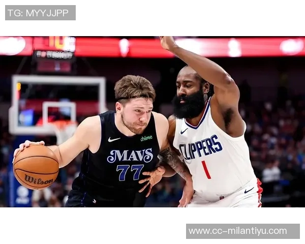 小卡季前赛表现出色砍下35分与队友重聚感到非常开心