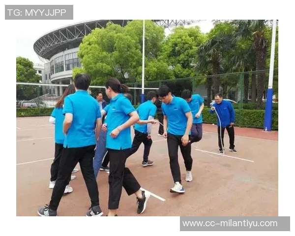 伦纳德称赞巴图姆如粘合剂般重要积极防守展现活力与团队精神